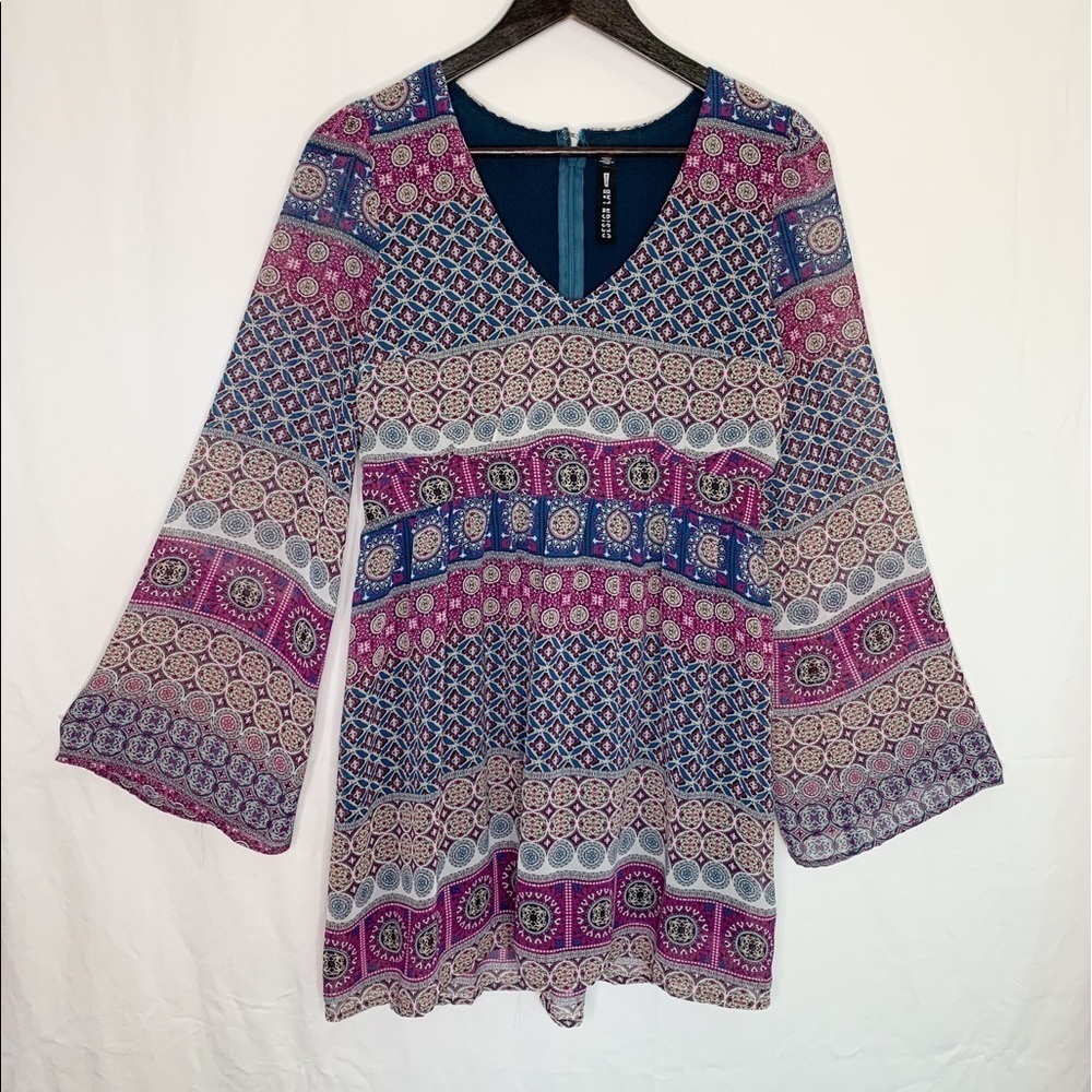 Design Lab Lord & Taylor / Bell Sleeve Boho Dress